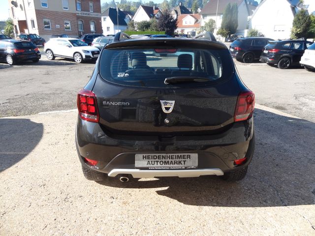 Fahrzeugabbildung Dacia Sandero II Stepway Celebration/1.Hd/Kamera