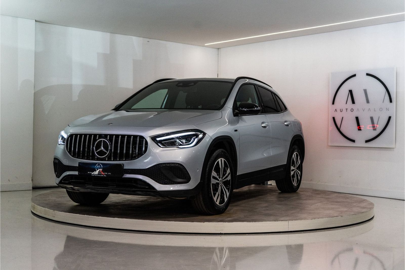 MERCEDES-BENZ GLA 250 e Progressive 218PK | Sfeer | Keyless |