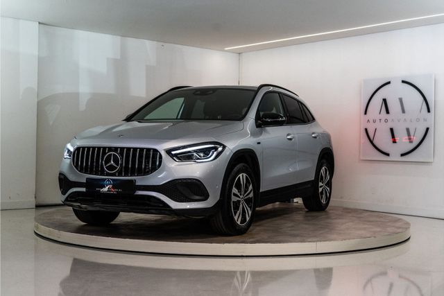 MERCEDES-BENZ GLA 250 e Progressive 218PK | Sfeer | Keyless |