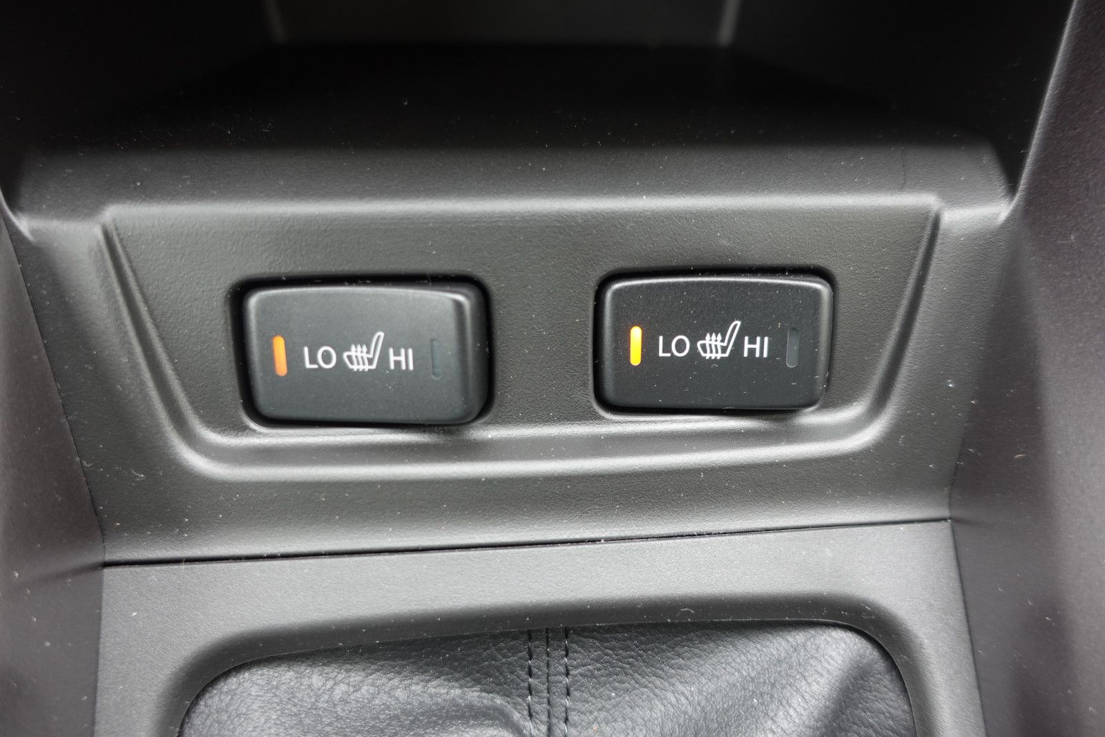 Fahrzeugabbildung Suzuki Vitara 1.4Hybrid Comfort AHK,Navi,SHZ,PD,Kamera