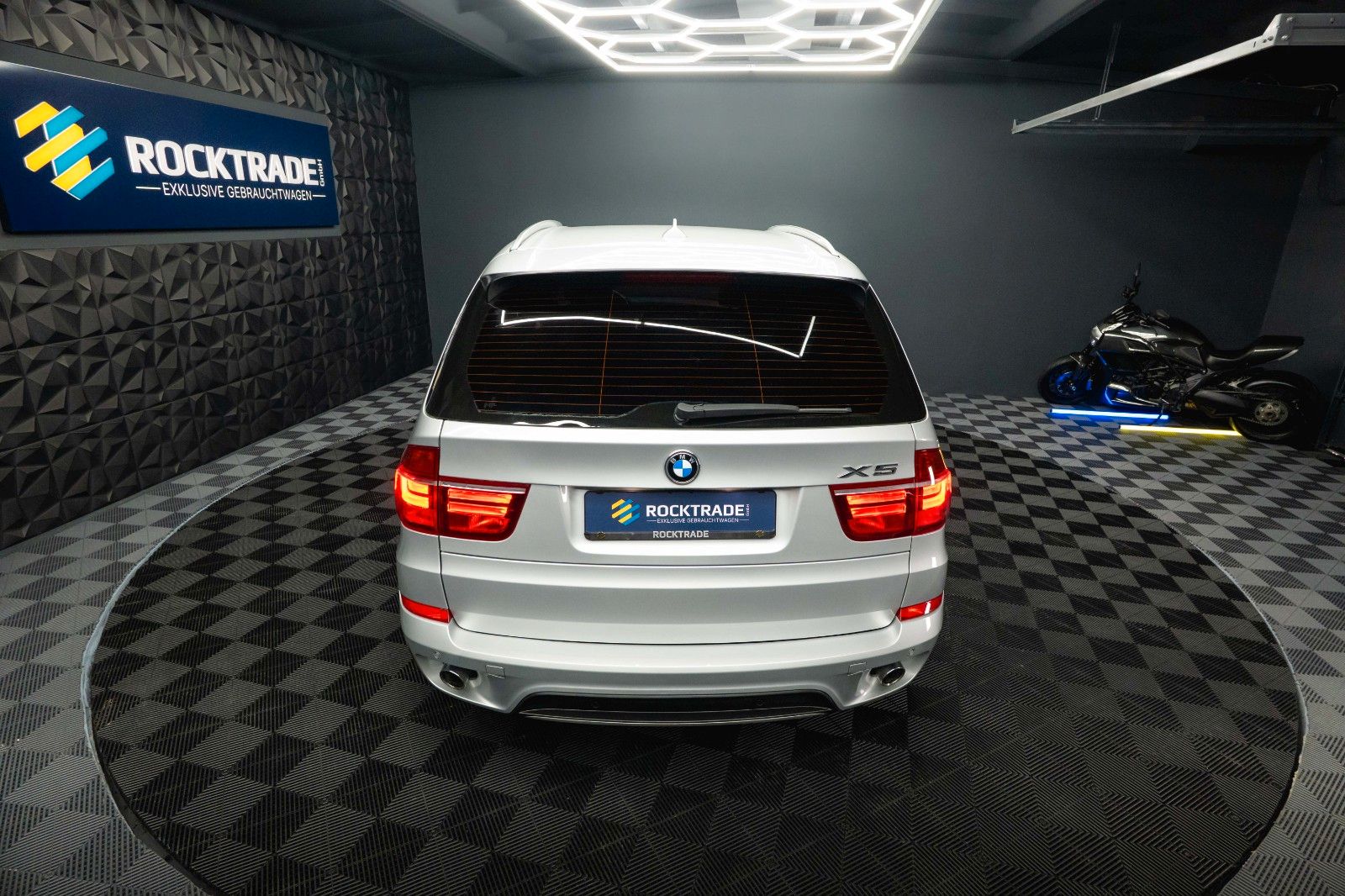 Fahrzeugabbildung BMW X5 xDrive 30d M Sport *TÜV NEU*Xenon*Facelift*