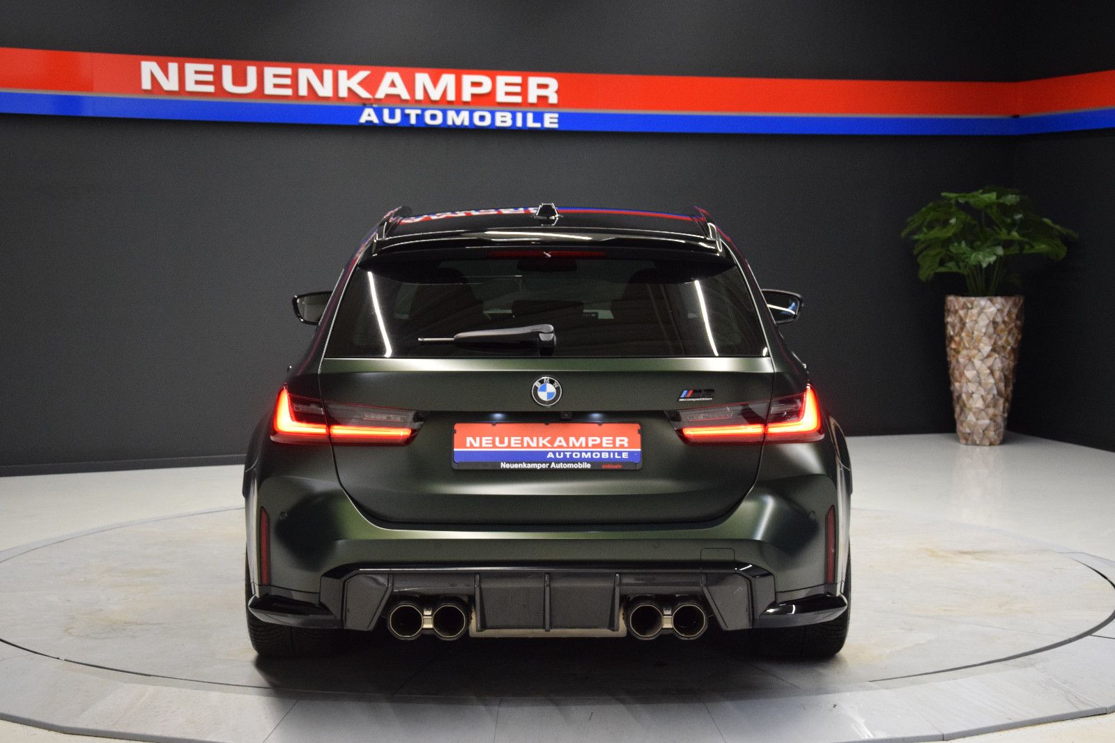 Fahrzeugabbildung BMW M3 Touring xDrive Competition Akrapovic Anlage