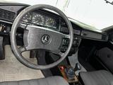 Mercedes-Benz 190  - Mercedes-Benz 190 aus 1986