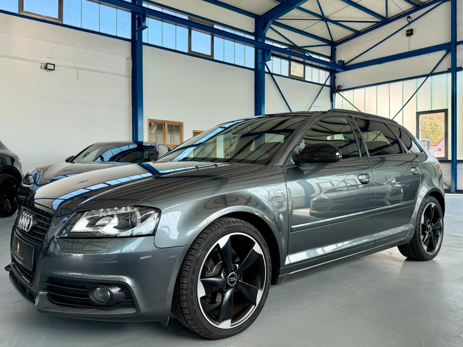 Audi A3 Sportback 1.6 TDI  S-Line Plus* Xen*Pano*