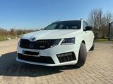 Skoda Octavia 2.0 TSI DSG VRS Combi  - Skoda Octavia: Vrs