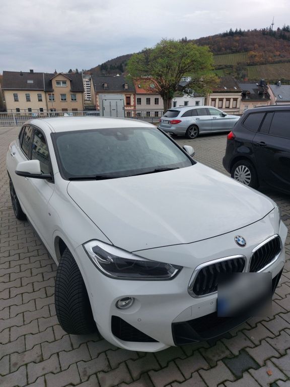 Image of BMW X2
