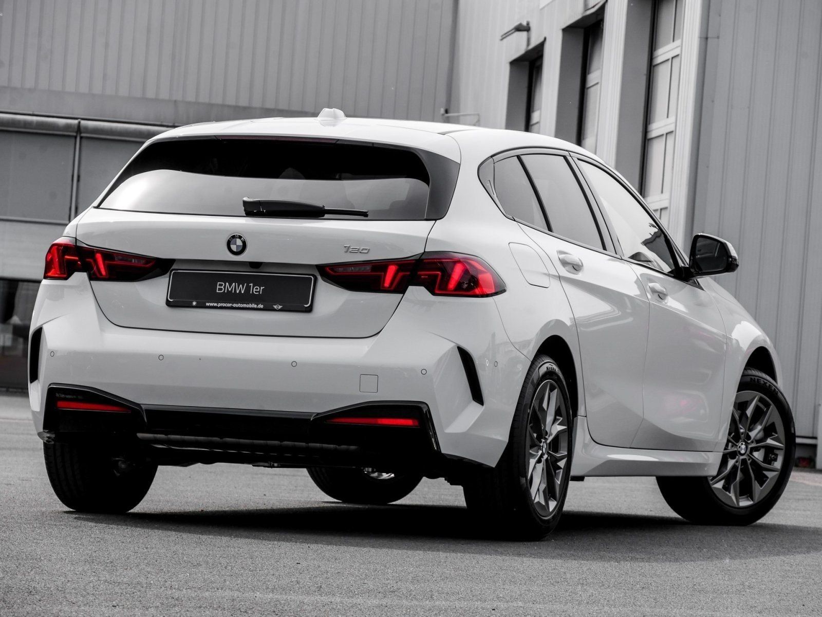 BMW 120 - Bild 2