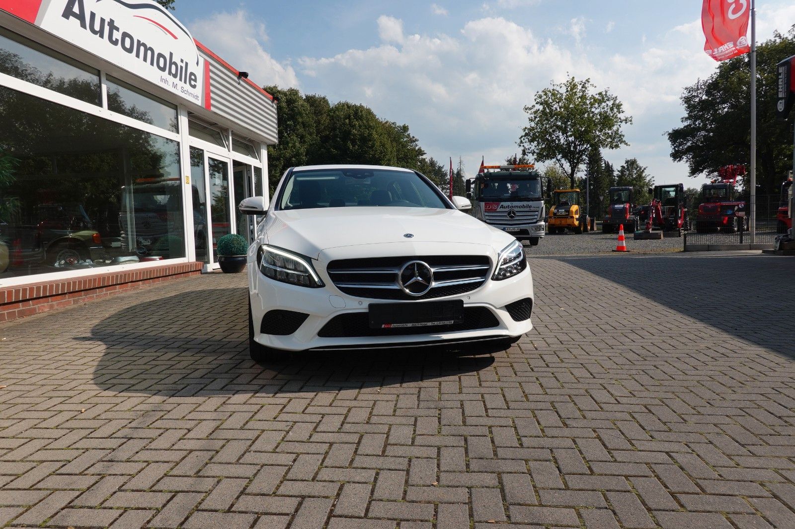 Fahrzeugabbildung Mercedes-Benz C 180  Automatik, AHK