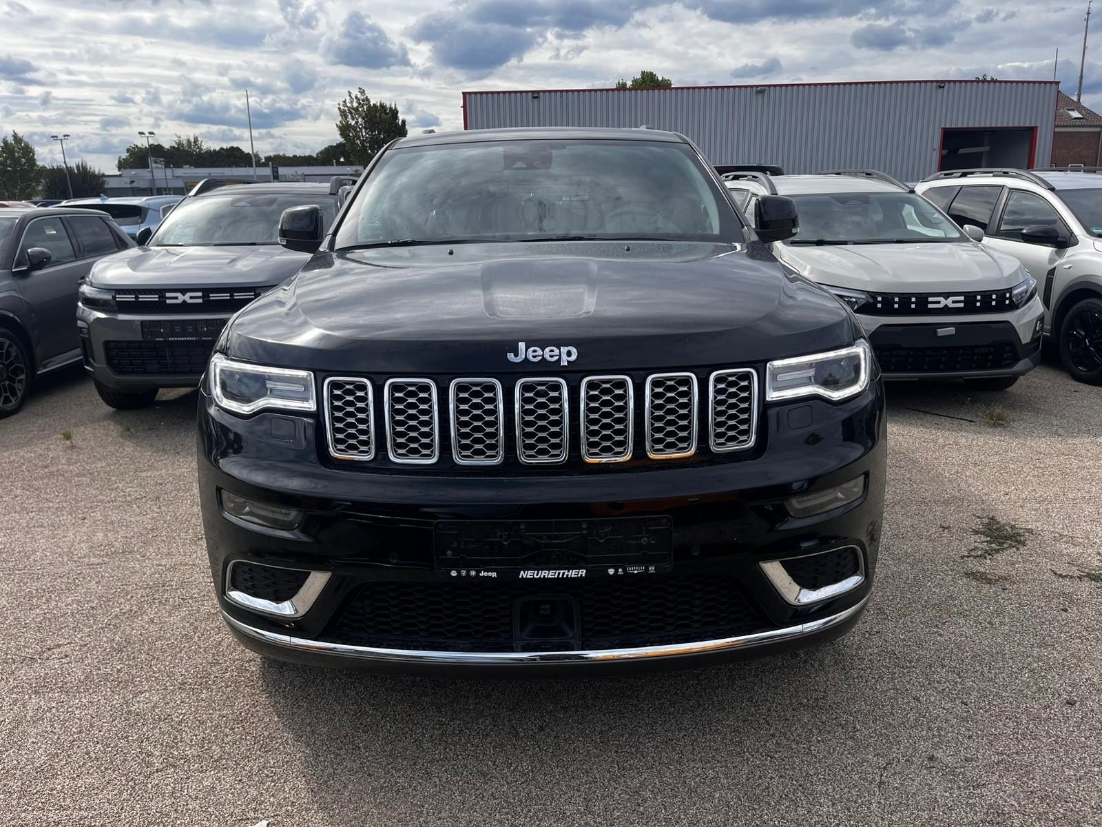 JEEP Grand Cherokee 3.0 CRD Summit Automatik – Bild 4