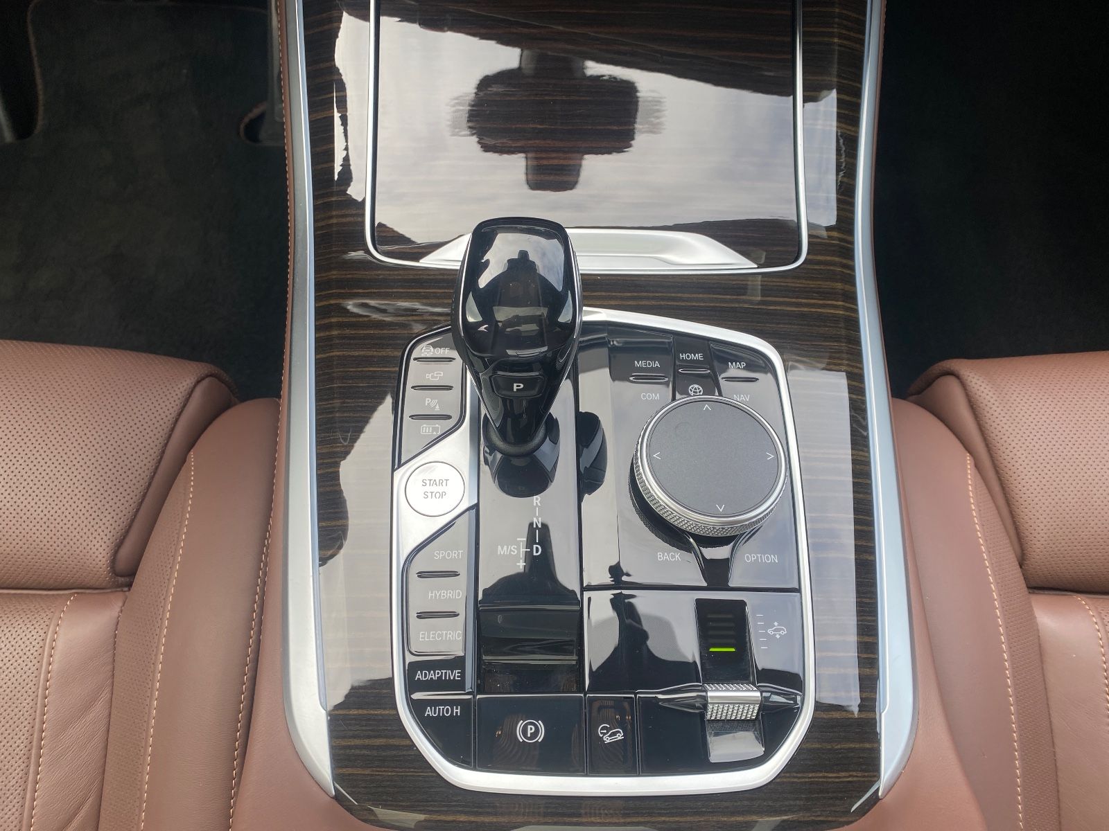 Fahrzeugabbildung BMW X5 xDrive 45 e M Sport/Laser/HeadUp/Pano/360°Kam