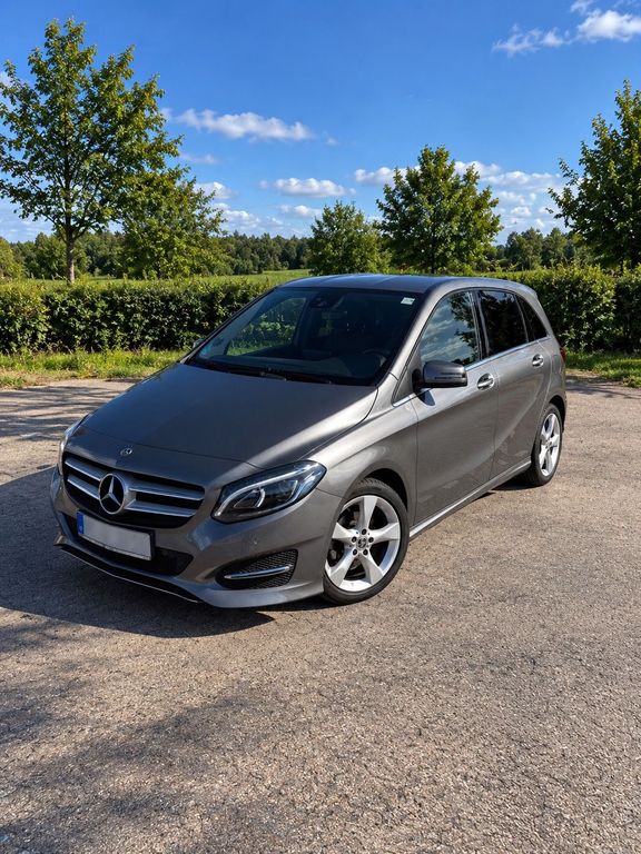 Image of Mercedes-Benz B 180