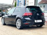 Volkswagen Golf VII GTI 2.0 TSI BMT - Volkswagen Gebrauchtwagen in Pforzheim