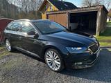 Skoda Superb 2.0 TDI SCR 140kW DSG 4x4 Style Combi...