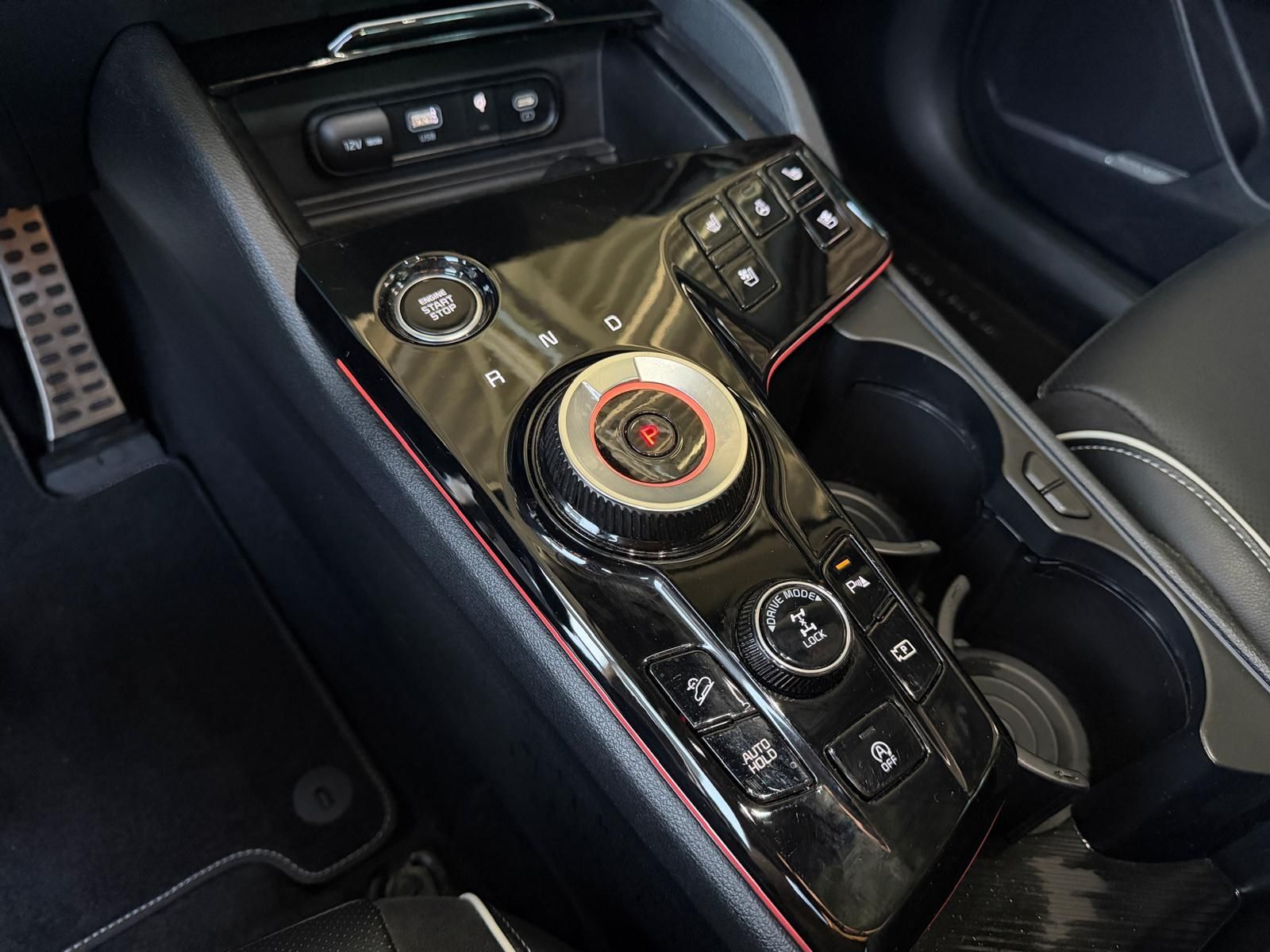 Fahrzeugabbildung Kia Sportage GT-Line 4WD AHK PANO 360° H/K LEDER 19"