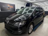 Volkswagen Sharan Highline BMT/DSG/7-Sitzer/2.Hand/Assist/ - gebrauchte VW Sharan aus dem Jahr 2015