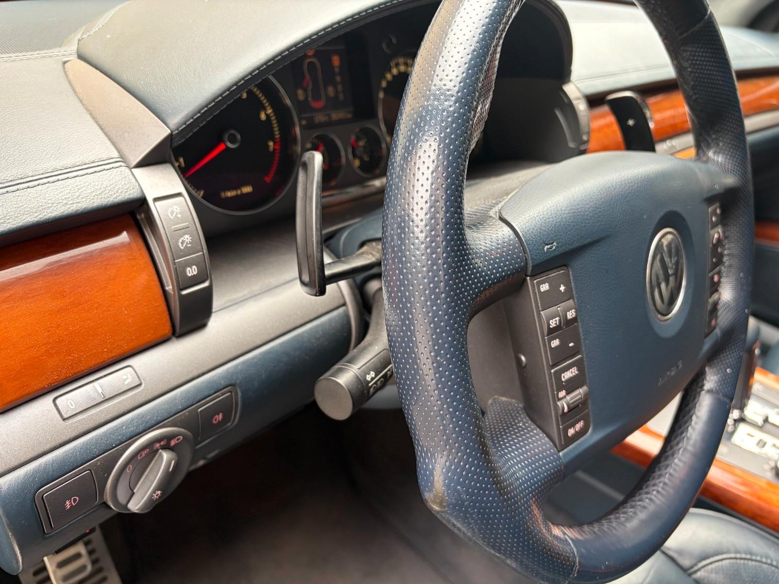 Volkswagen Phaeton V8 4Motion LPG neue Federbeine