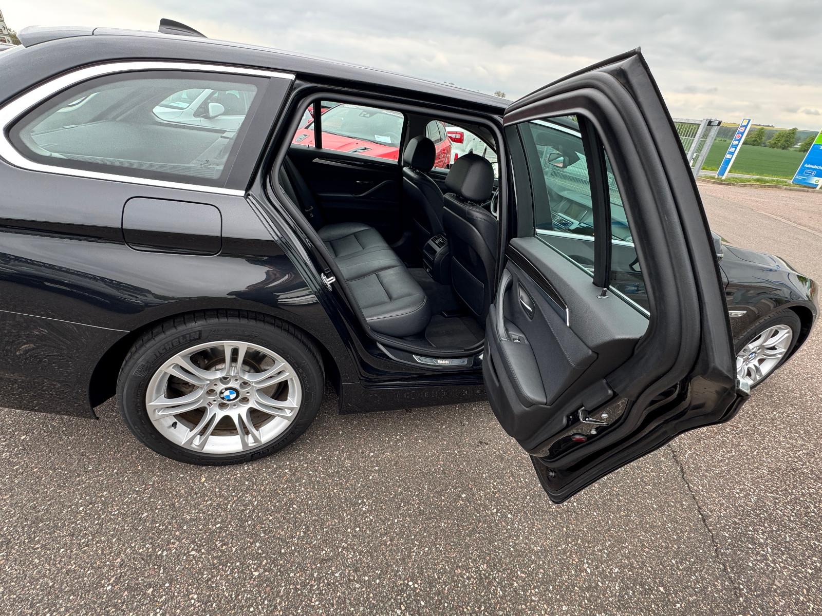 BMW 535D TOURING 3.0 313ch - BVA - CUIR - ATTELAGE - PLEINS PHARES XÉNON - SIÈGES CHAUFFANTS