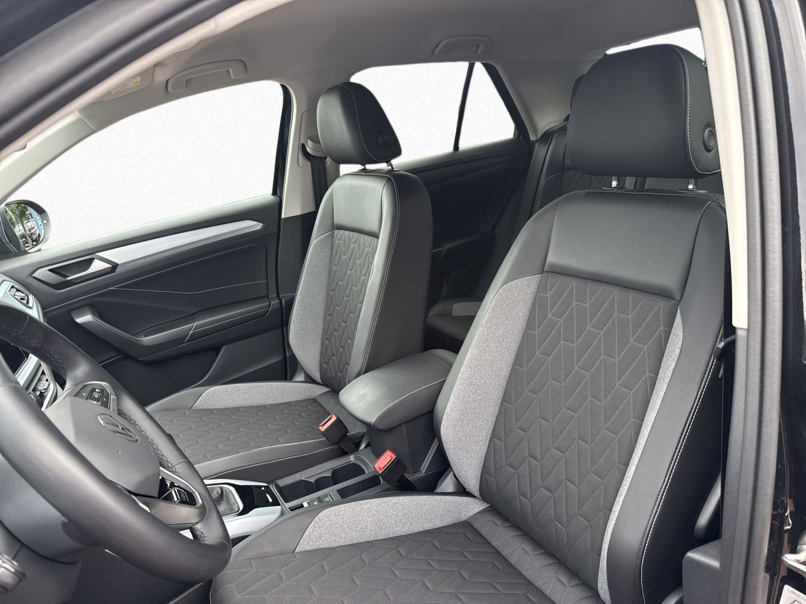 Volkswagen T-Roc - Bild 9