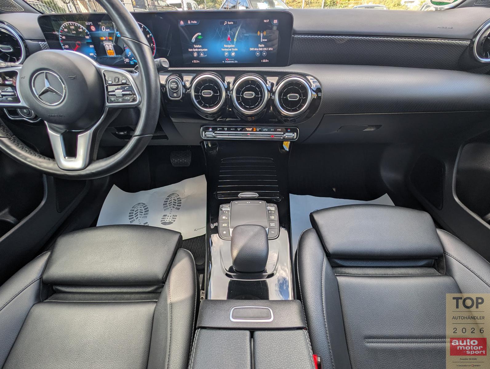 Mercedes-Benz A250 Prog*Dis+*360°LED*PANO*Wide*JungeSterne7.27