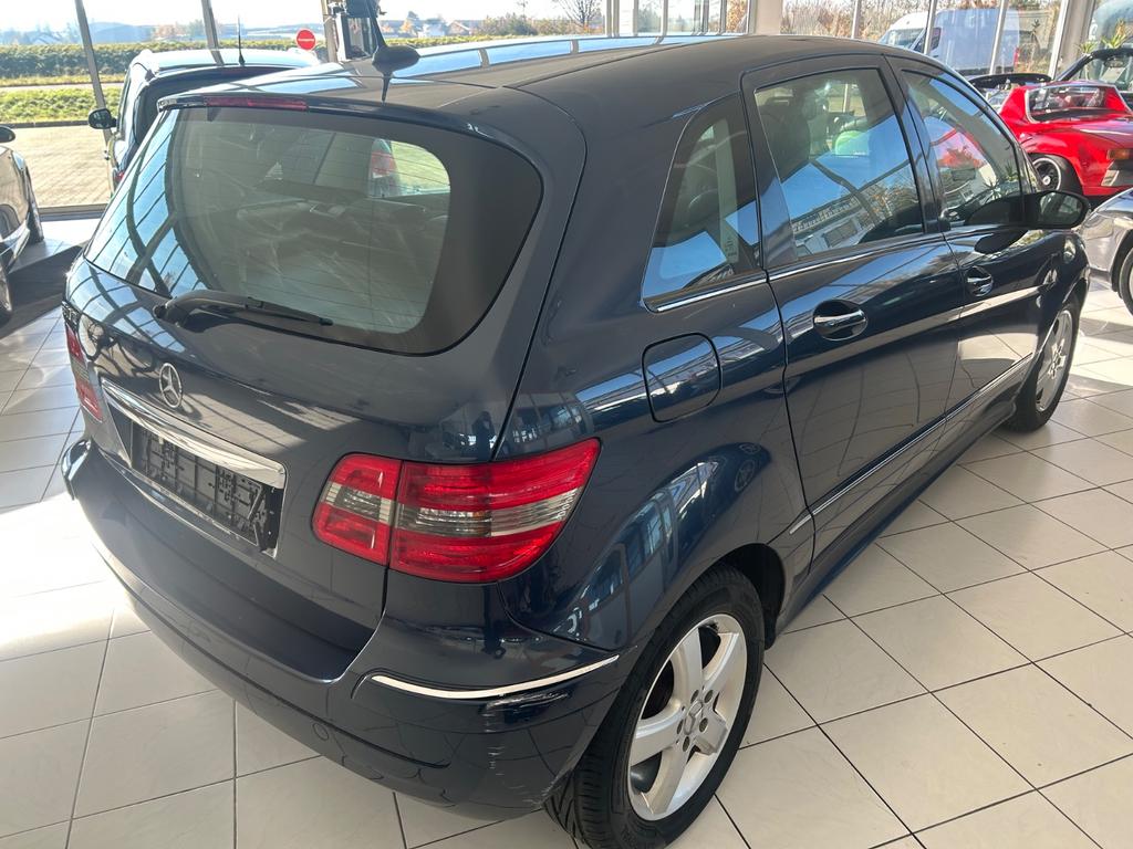 Mercedes-Benz B 170
