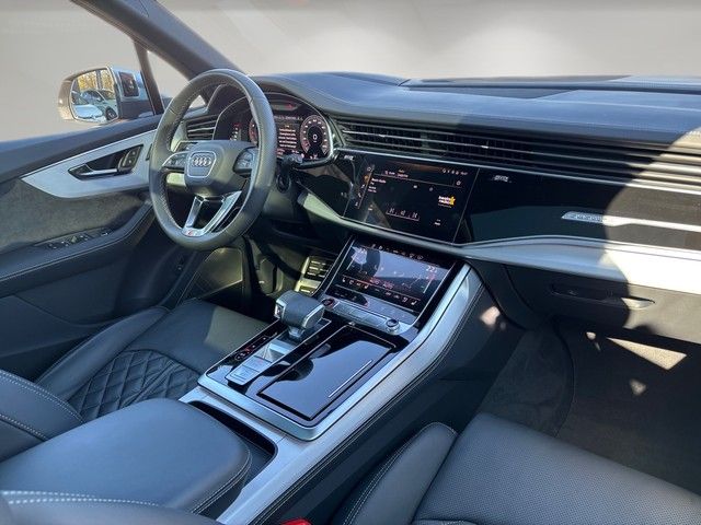 Fahrzeugabbildung Audi SQ7 4.0TFSI QU. HEADUP+PANO+STNDHZ+B&O+RAUTE+++