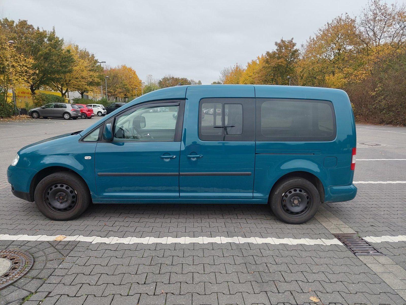 Volkswagen Caddy 2008 — rear view