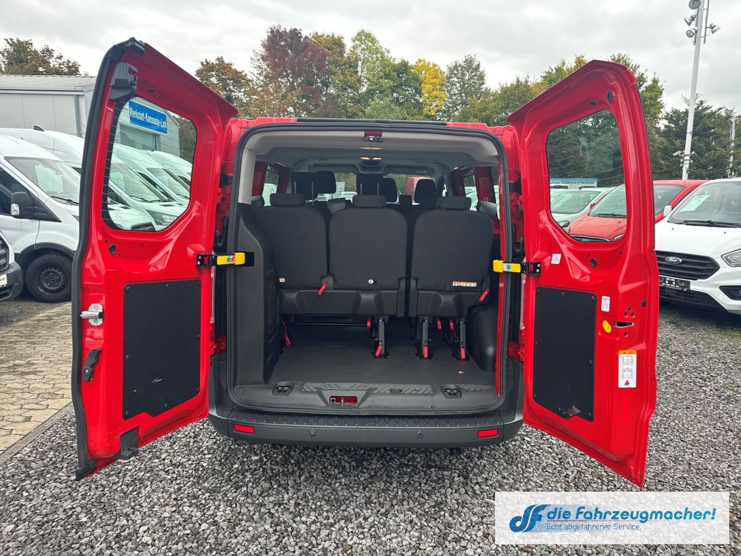 Fahrzeugabbildung Ford Transit Custom Tourneo Kombi 310 L1 Trend *1601