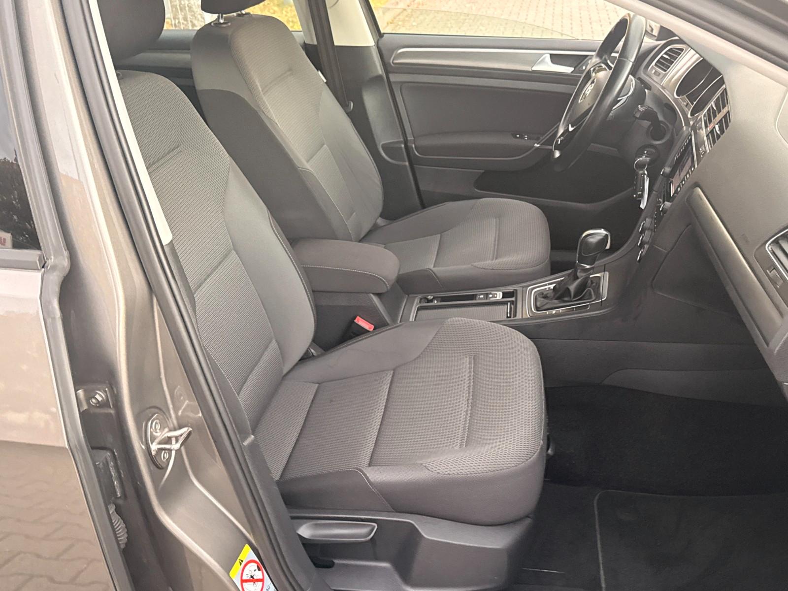 Volkswagen Golf 2013 — photo 26