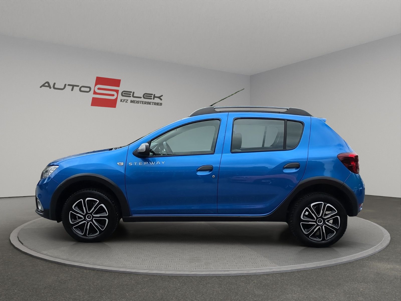 Fahrzeugabbildung Dacia Sandero II Stepway Prestige aus 1.Hand