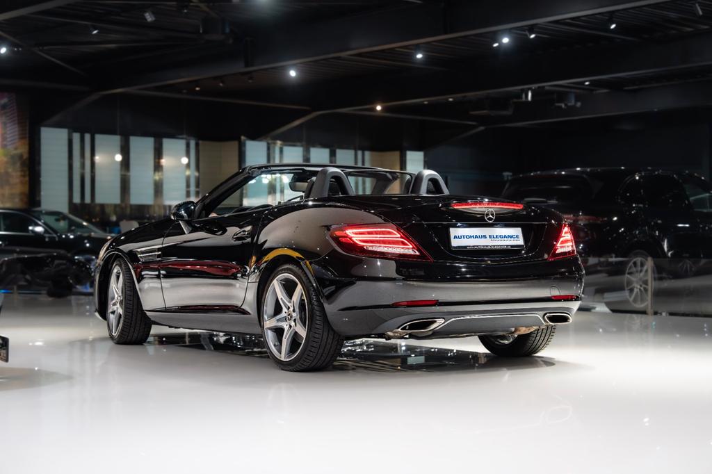 Mercedes-Benz SLC 300
