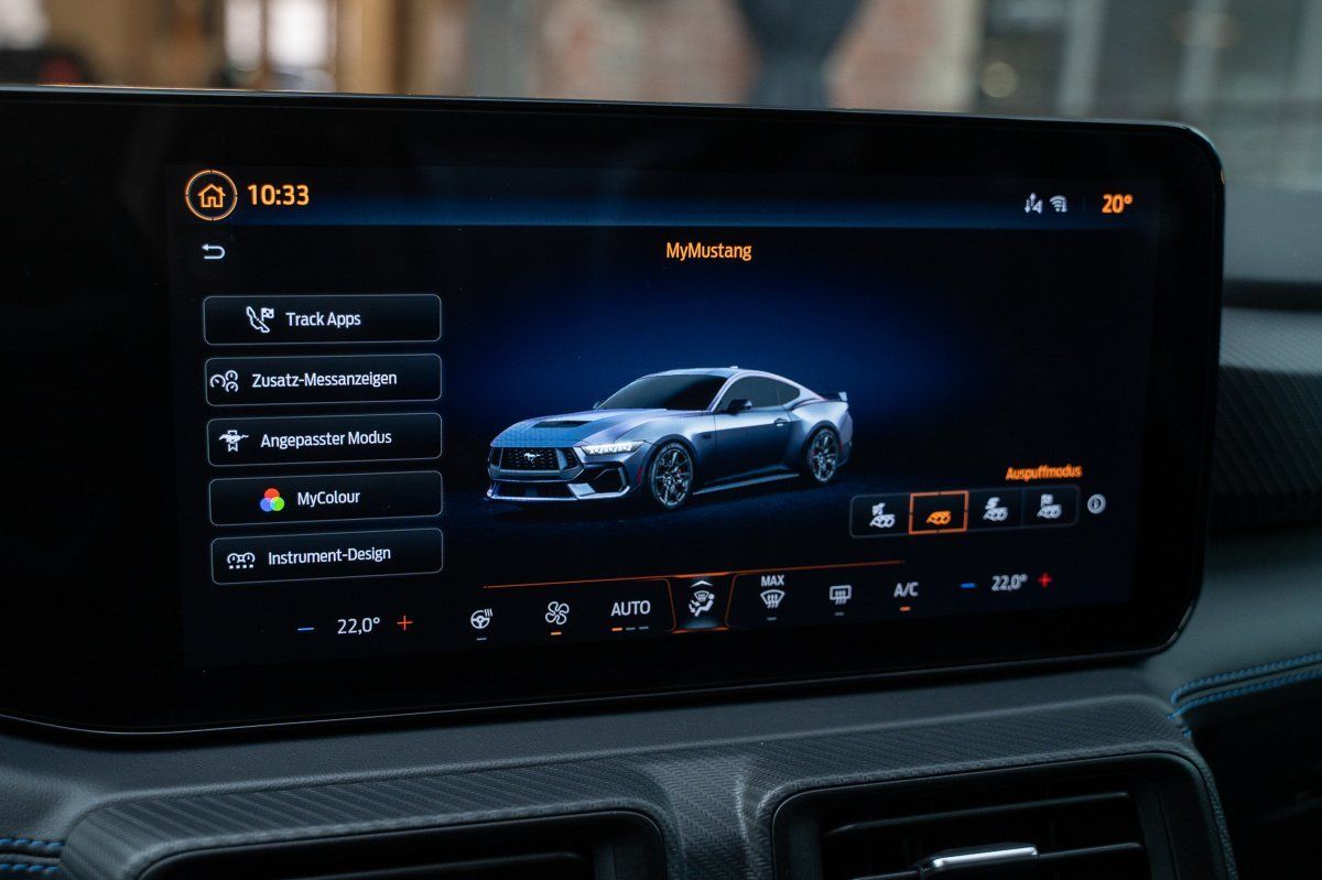 Ford Mustang (MUSTANG Dark Horse RECARO/Spoiler groß/1.Hand/CO)