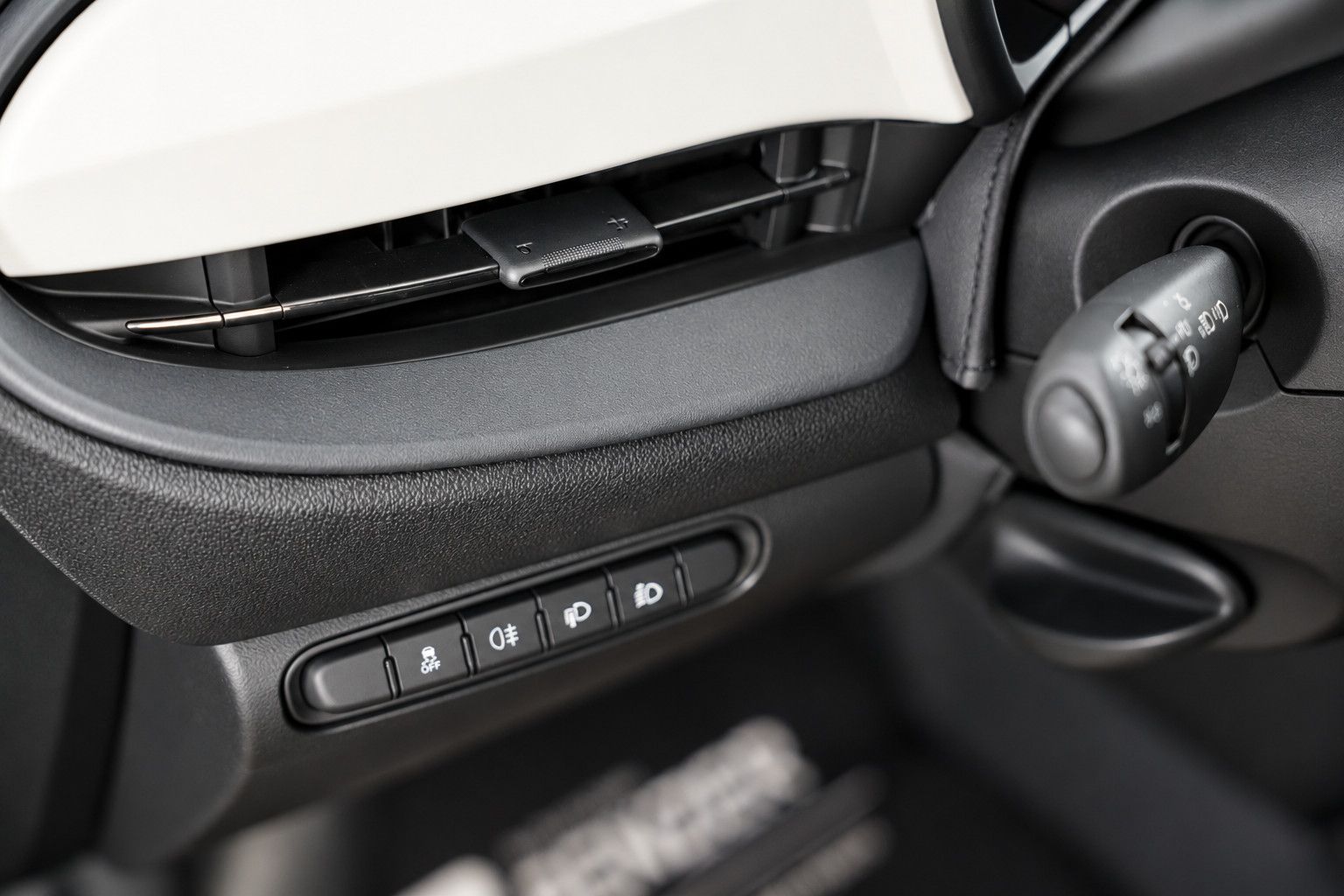 Fahrzeugabbildung Fiat 500 e Action *Klima*Sonderlackierung*Bluetooth