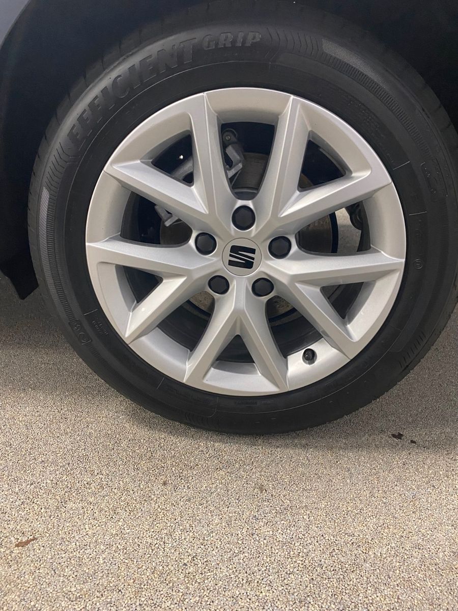 Fahrzeugabbildung SEAT Leon 1.5 TSI STYLE+R Kamera+ACC+3 Zonen KLIMA+BC