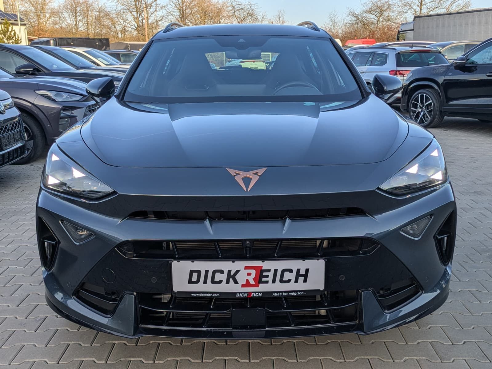 Fahrzeugabbildung CUPRA Formentor 1.5 eTSI LEDER*MATRIX*SENNH*Int.Dr.-XL