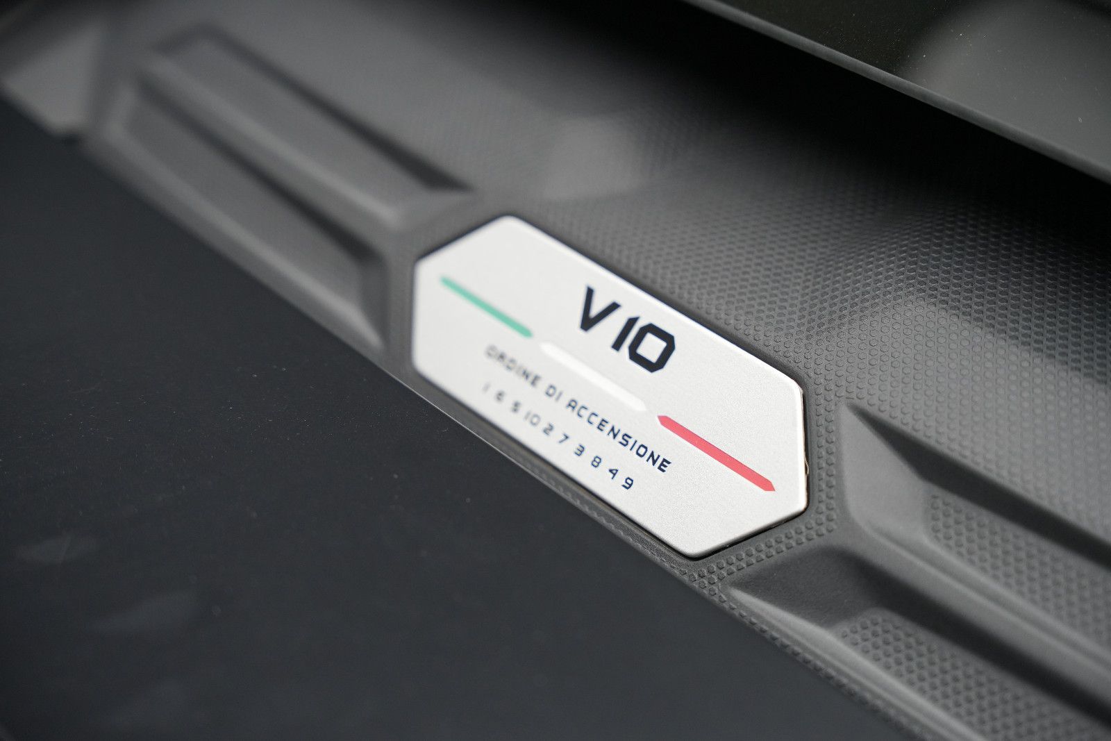 Fahrzeugabbildung Lamborghini Huracán EVO V10 /LIFT/SENSONUM/KAMERA/ACC