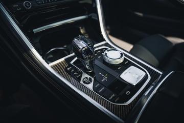 2021 Alpina B8 — миниатюра 16