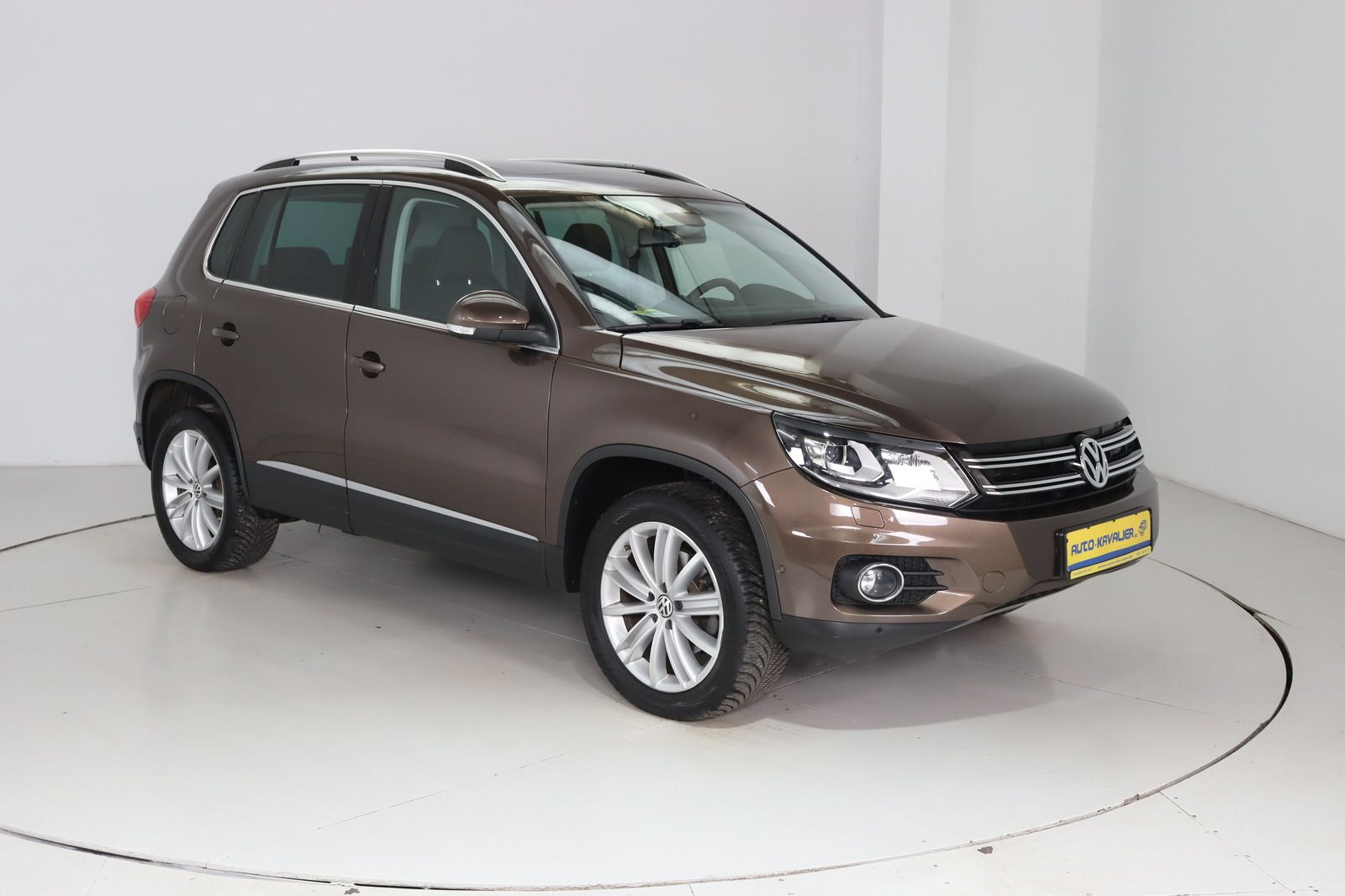 Fahrzeugabbildung Volkswagen Tiguan * Pano * Navi * Xenon * Parkassistent Tra