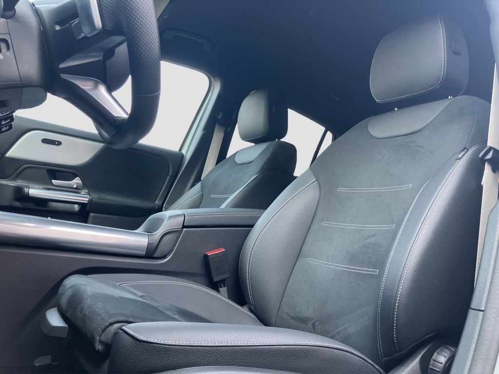 Fahrzeugabbildung Mercedes-Benz GLA 200 AMG*NIGHT*AHK*KEYL*KAM*LENKR-HEIZ*TOTW