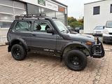 Lada Niva 4x4 LPG Dotz,Mike Sanders, 1.Hand - scheckheftgepflegte Lada Niva