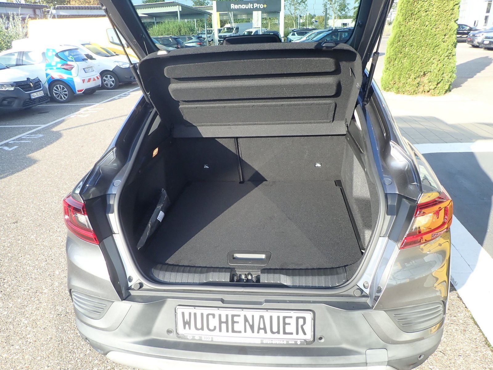 Fahrzeugabbildung Renault Arkana INTENS TCe 140 EDC (M