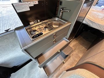 HYMER  ERIBA  HYMERCAR Grand Canyon S CrossOver 600 4x4 Winterpaket  