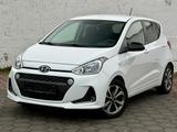 Hyundai i10/Automatik/Navi/PDC/Sitz-Lenkradheizung/ - Hyundai i10 in Wiesbaden