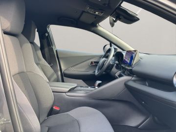 Toyota C-HR - 11