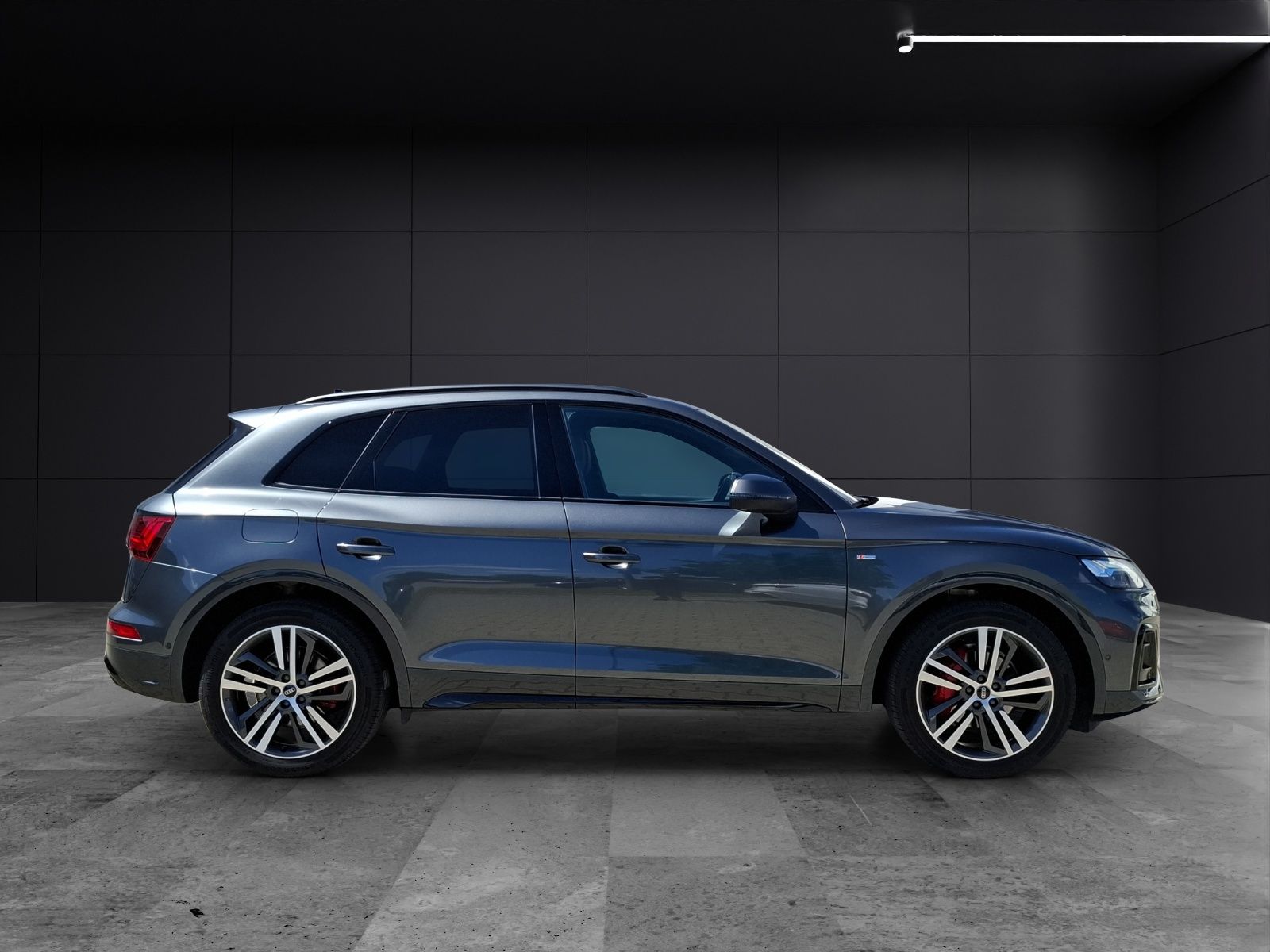 Fahrzeugabbildung Audi Q5 45 TFSI S-Line quattro S-tronic STH Matrix AH