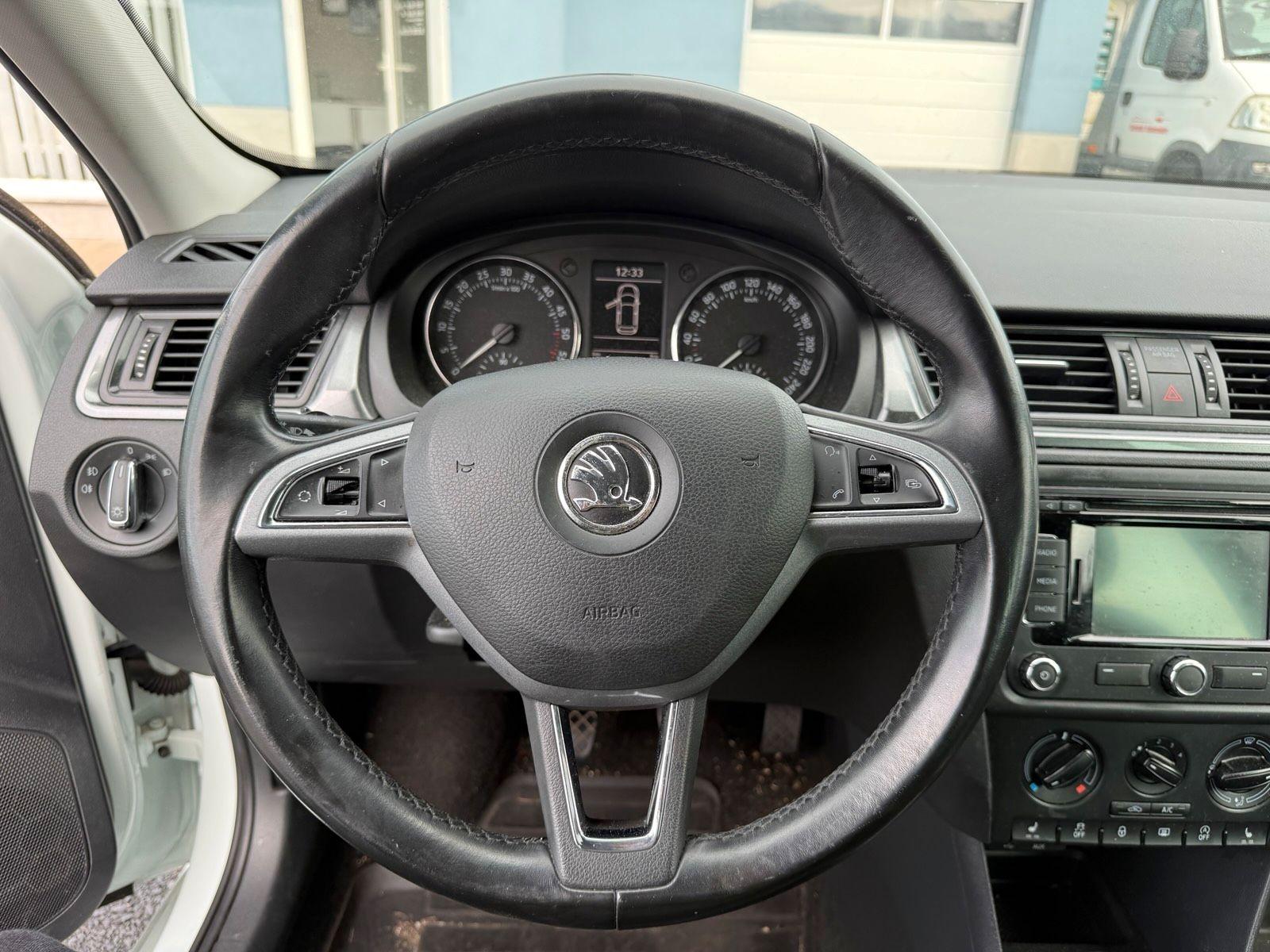 Skoda Rapid 2015 — photo 15