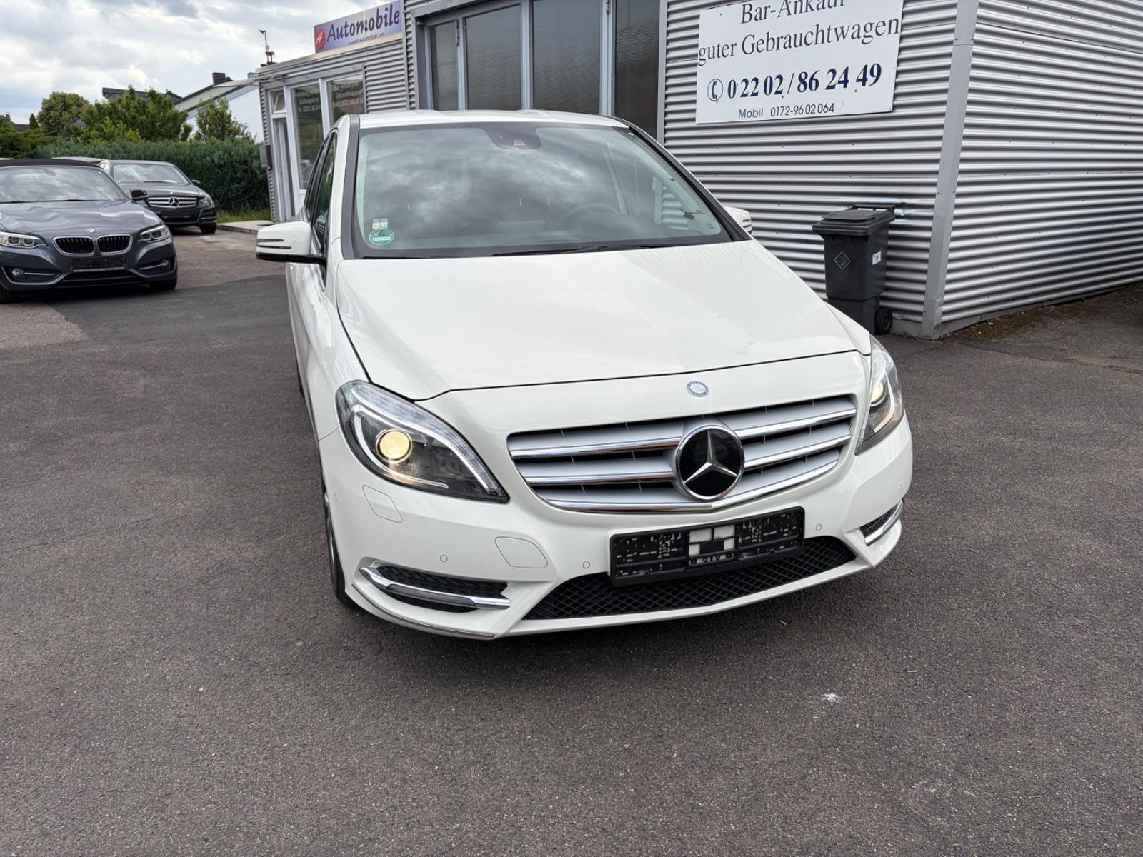 Mercedes-Benz B 200 CDI Leder LED Navi Automatik
