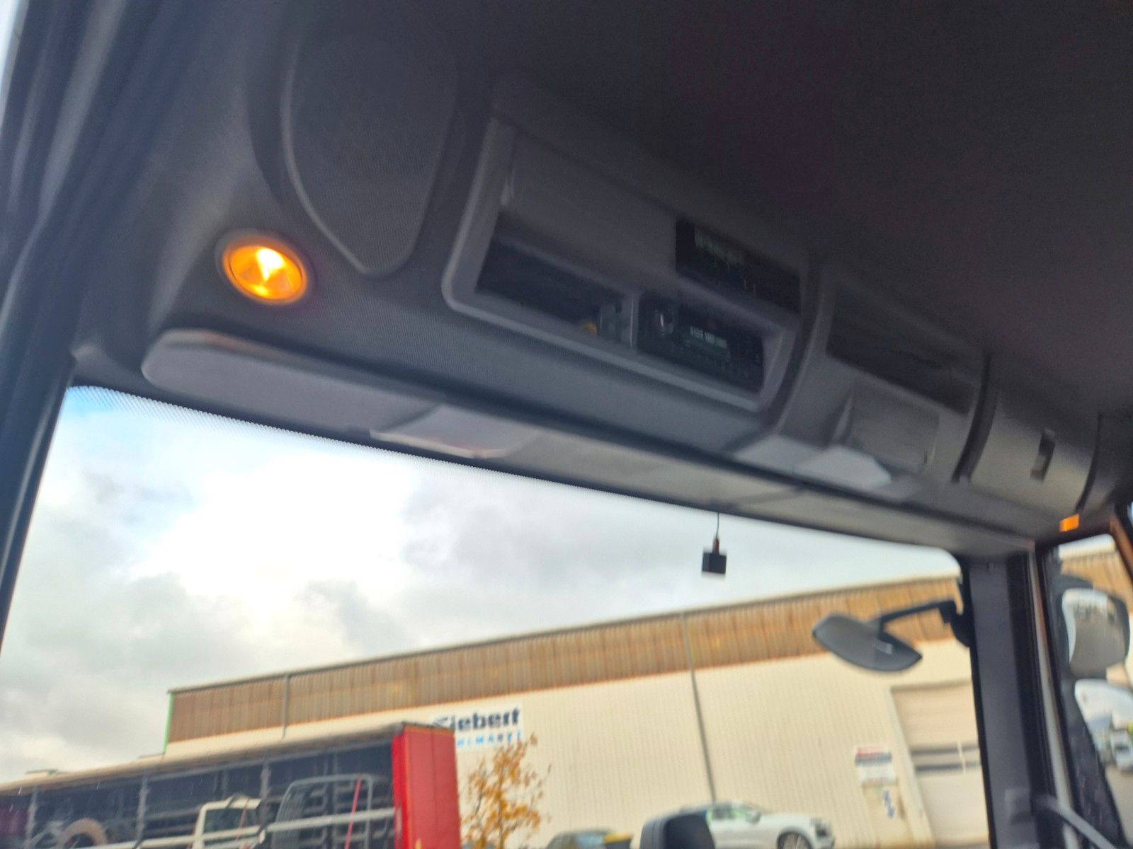 Fahrzeugabbildung Iveco Eurocargo ML75E21 LBW Klima 3 Sitze