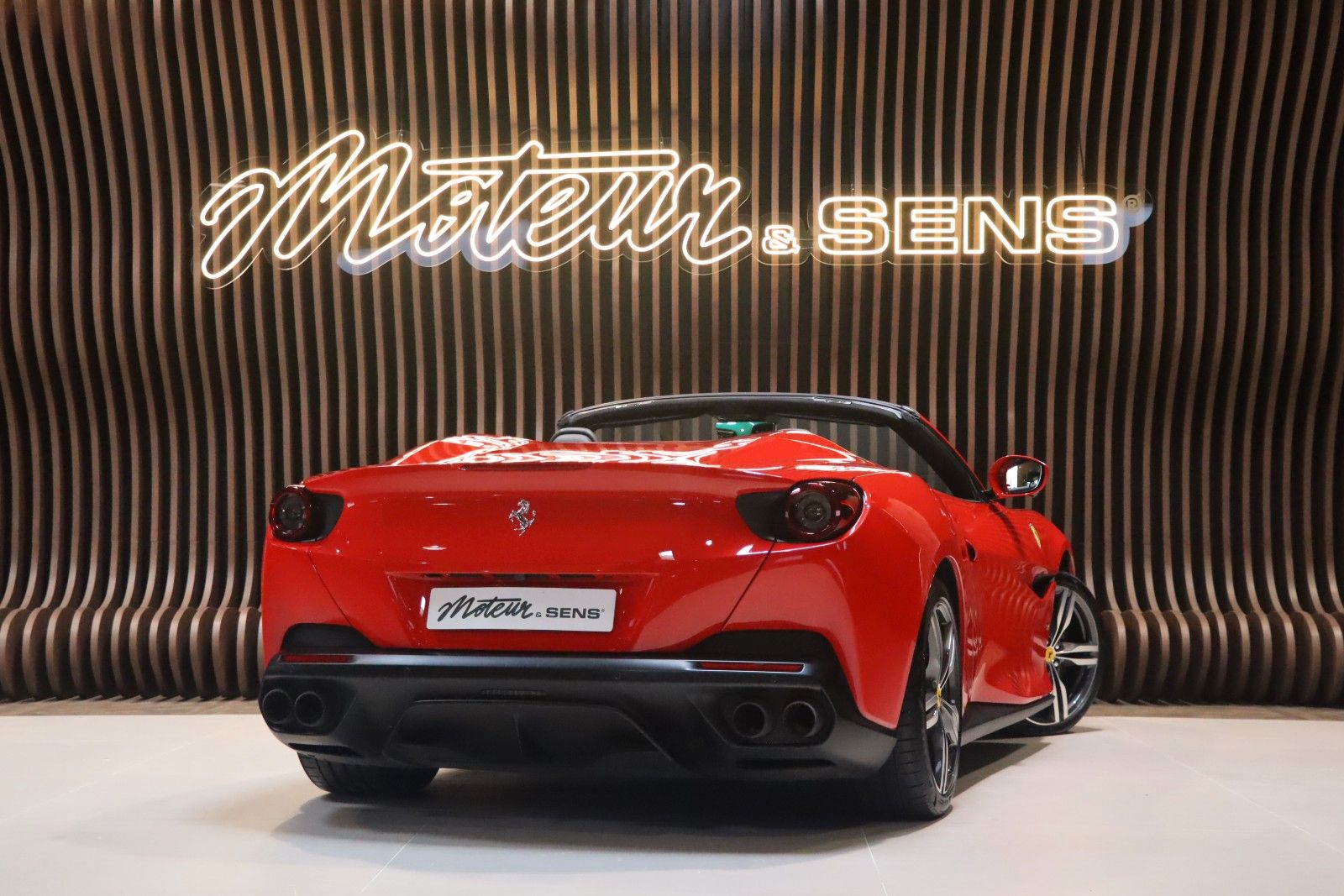 Ferrari Portofino 3.9 T V8 DCT - Carbon - JBL imagem 2