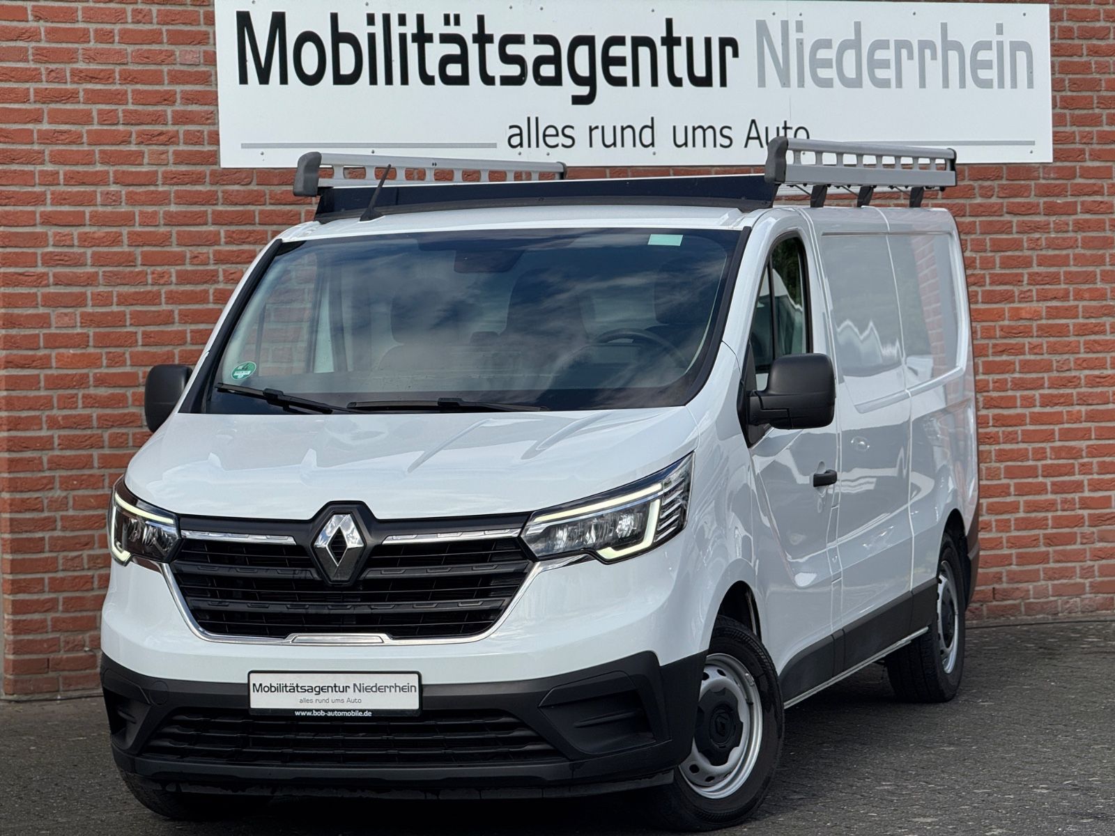 Renault Trafic - 1