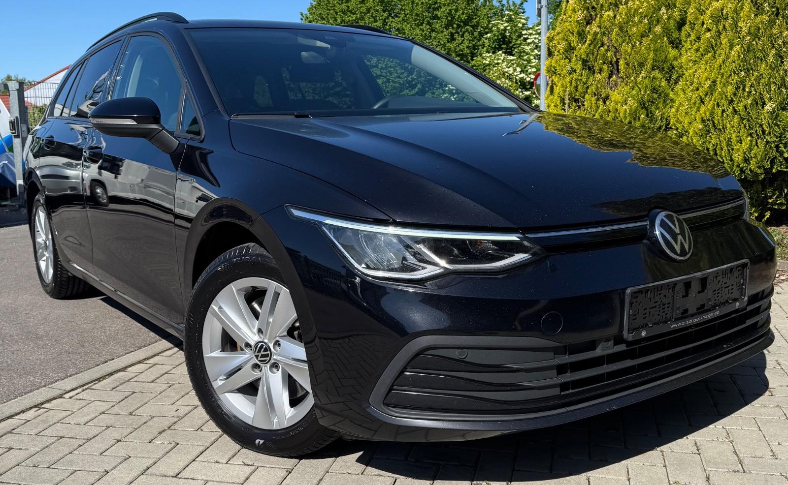 Volkswagen Golf VIII Life Kamera Memory Massage LED